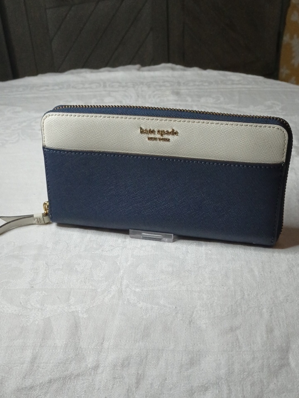 kate spade New York Continental Zip Wallet